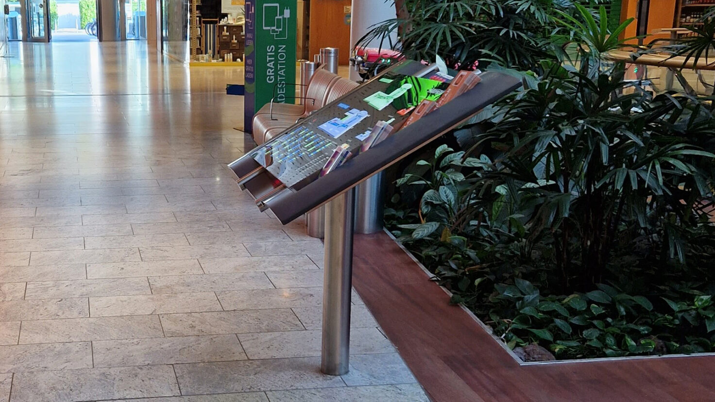 Europark Navigationstisch Seitlich