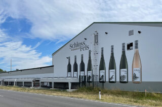 Weingut Schloss Fels_Fassadenbespannung_01