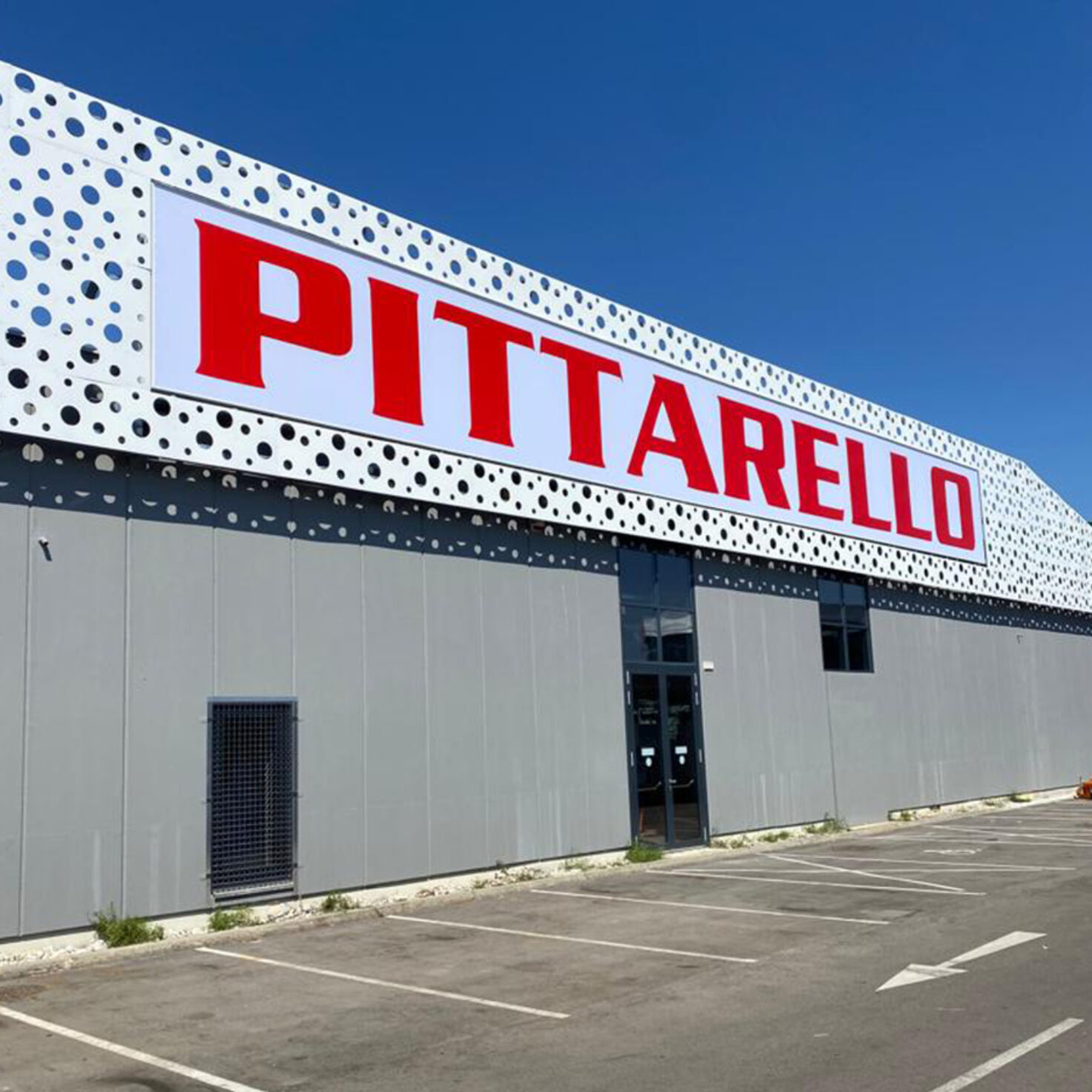 Vösendorf Nordring Leuchtschild Pittarello 02