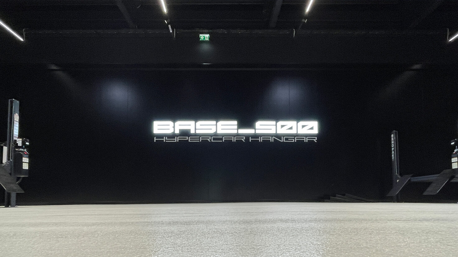 KTM Thalheim Base500 Leuchtschrift Innen