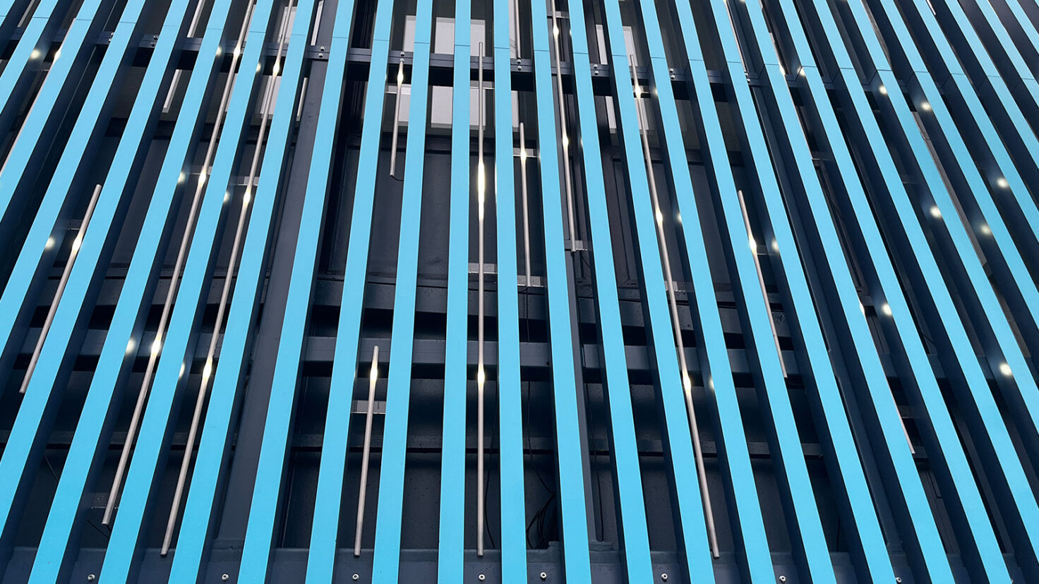 Möbelix Wels Fassade 02