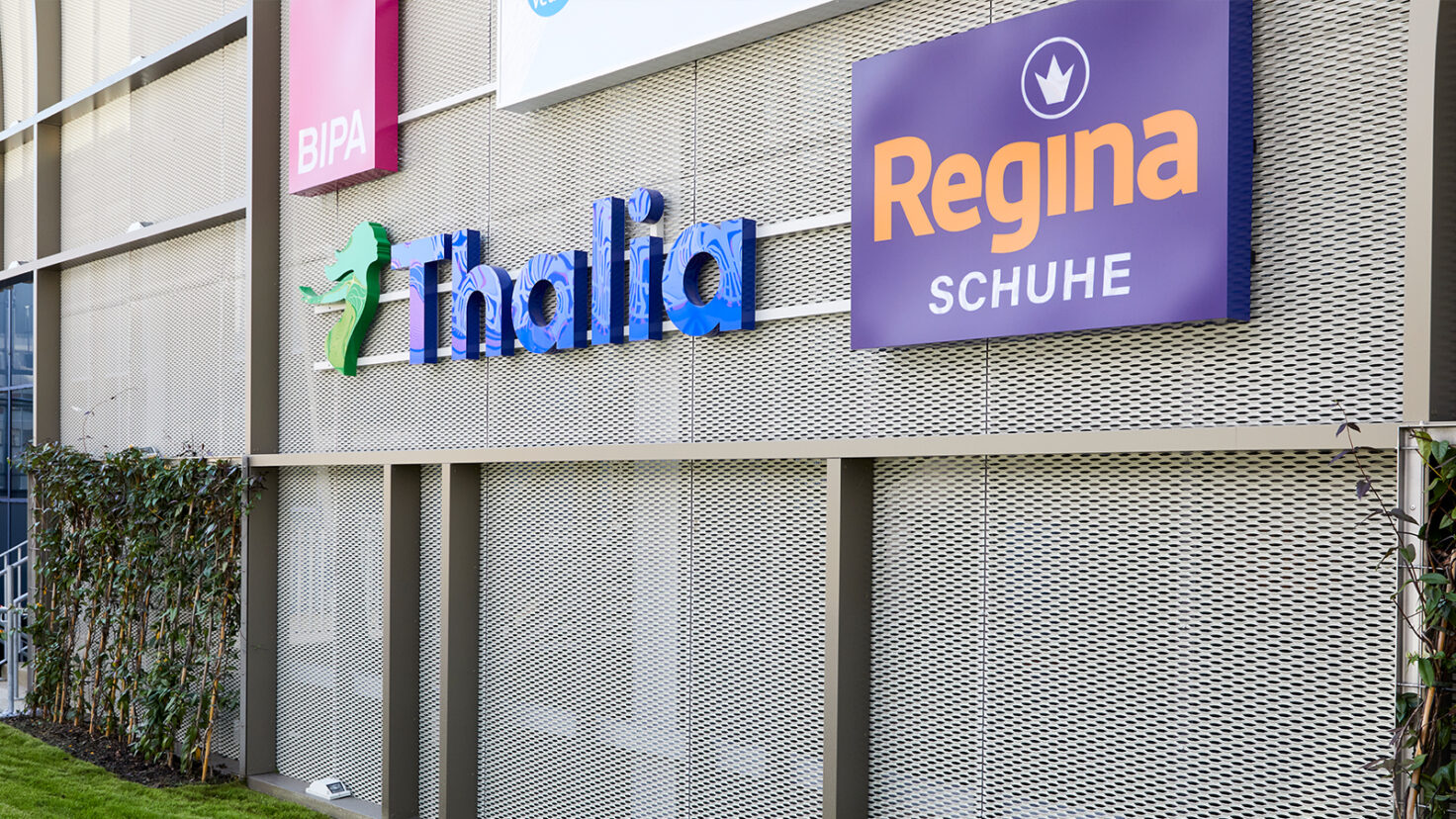 Alex Krems Shoplogos Fassade 02
