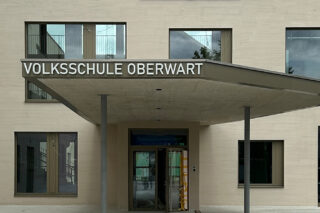 Bildungscampus Oberwart Leuchtschrift