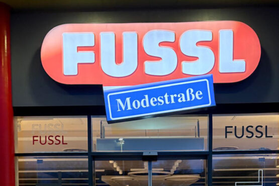 Fussl Stockerau Leuchtschild In Form Gefertigt