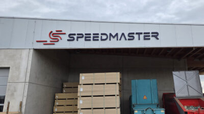 Speedmaster Leuchtschrift