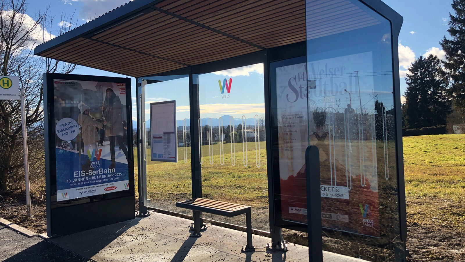 Wels Bushaltestelle Wartehaus