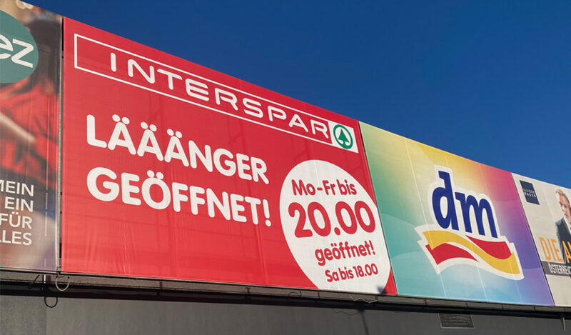 Interspar Innsbruck DEZ Transparent Fassade Transparent an der Fassade des DEZ in Innsbruck von HUBER Signage
