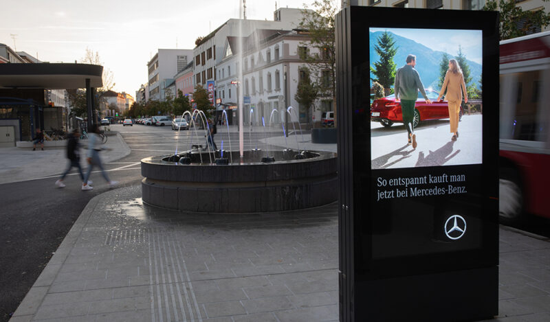 Digital Signage in Wels am Busterminal von HUBER Signage