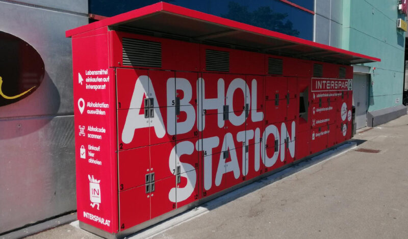 Folierung einer Abholbox bei einem Interspar
