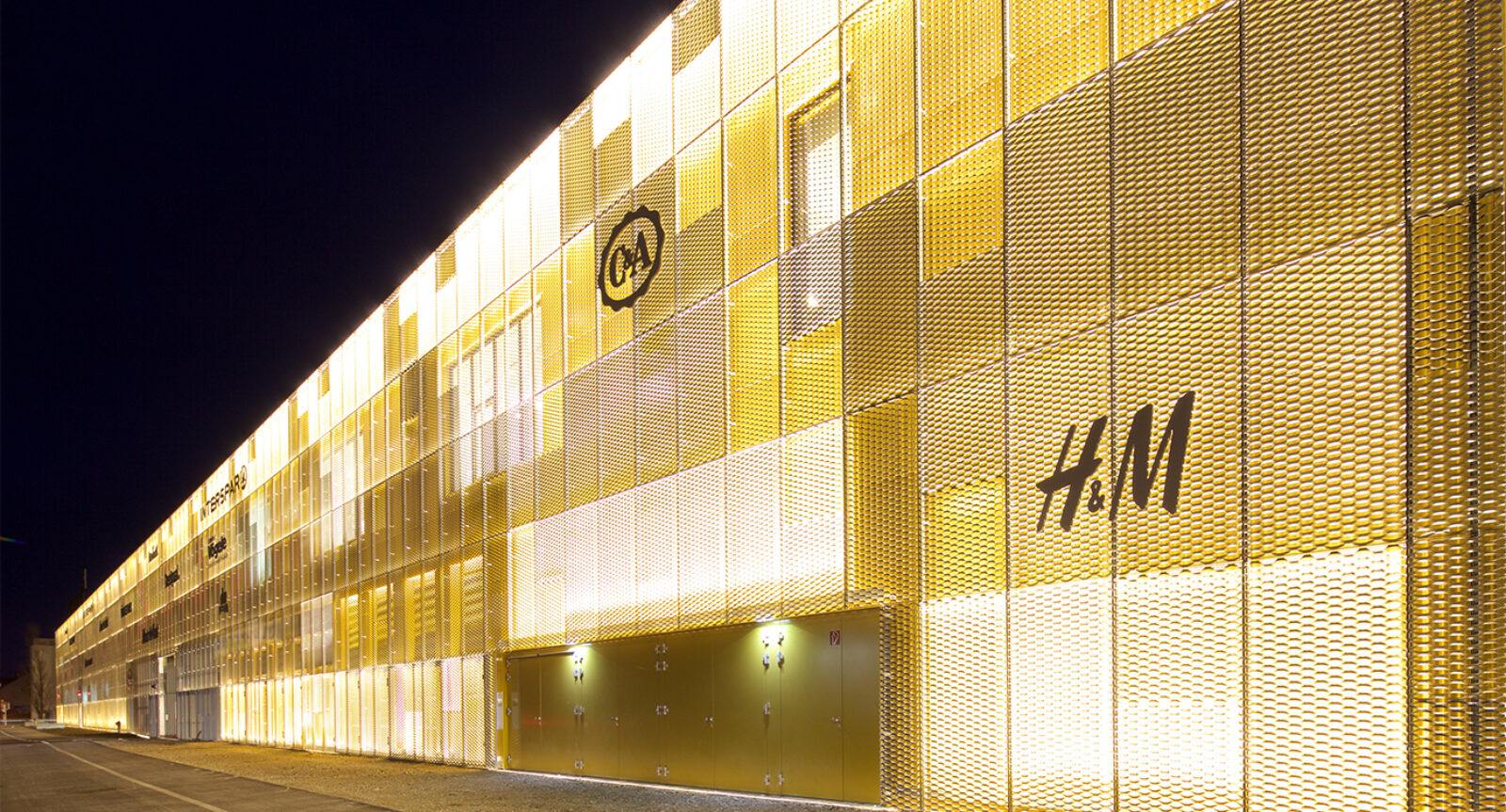 HUBER Signage Fassadengestaltung setzt Objekte optimal in Szene und ins rechte Licht
